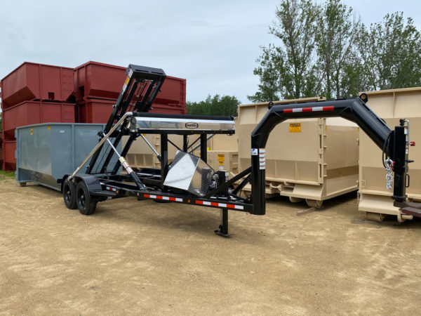 roll-off trailer with gooseneck hitch and tarping system